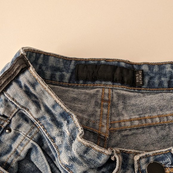 Alexander Wang Distressed Denim Cut Off Jean Shorts - Picture 6 of 10